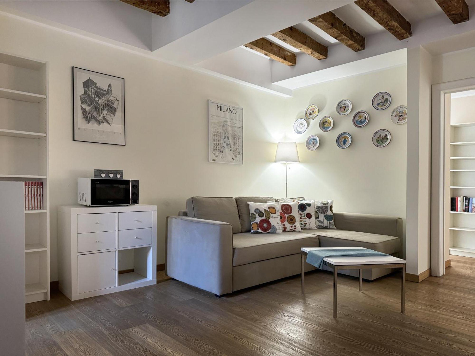 ミラノJoivy Cosy Ticinese Retreat 1-Bed Flat Near The Duomoアパートメント エクステリア 写真